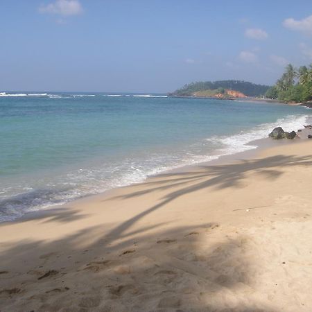 Sunray Rest - Beach View Homestay Mirissa Luaran gambar