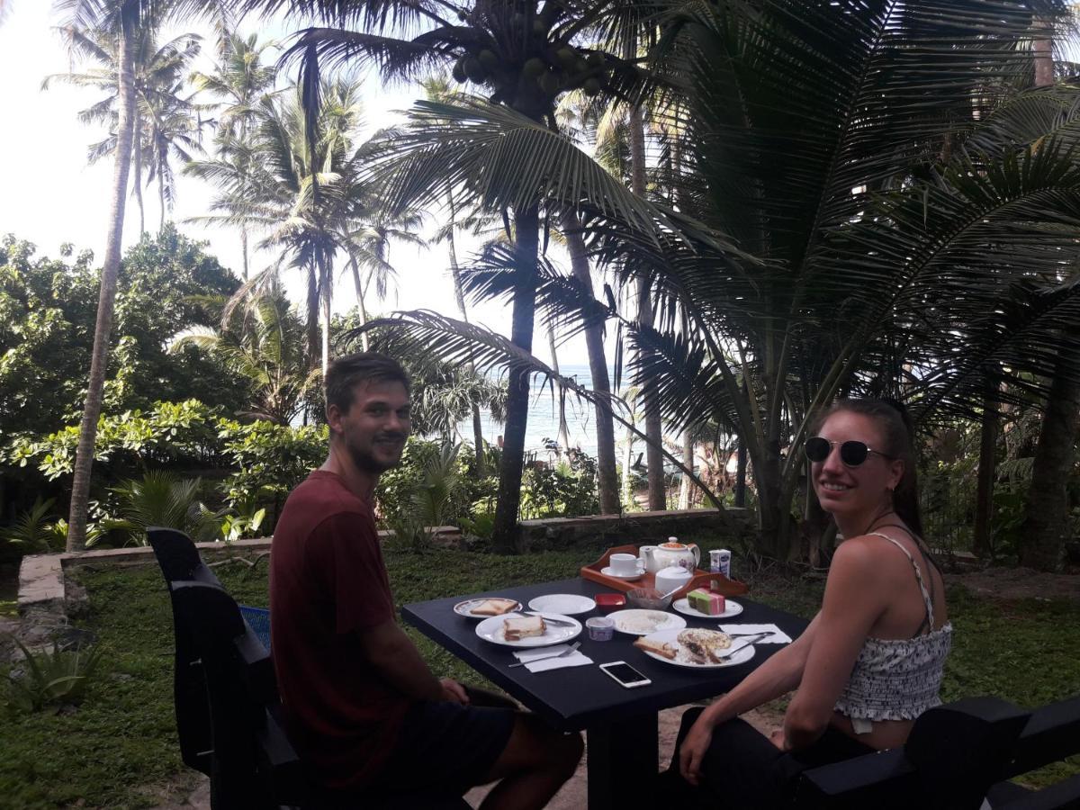 Sunray Rest - Beach View Homestay Mirissa Luaran gambar