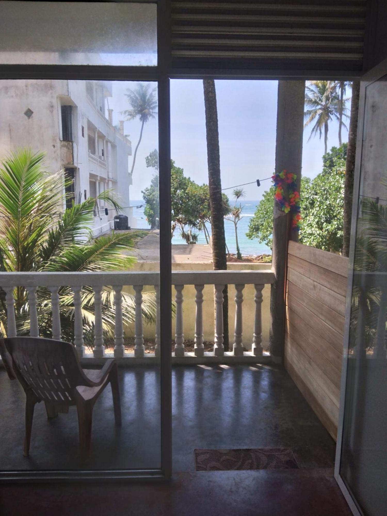 Sunray Rest - Beach View Homestay Mirissa Luaran gambar