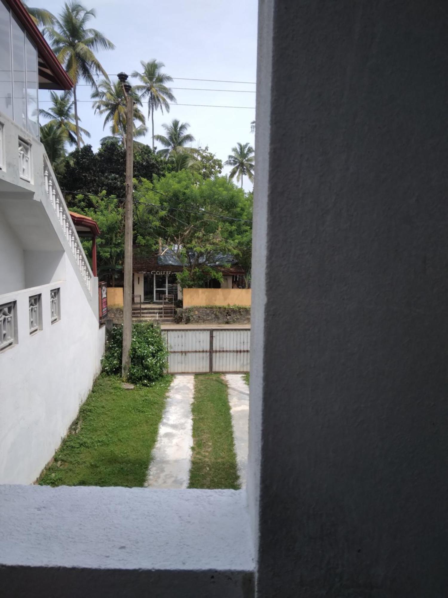 Sunray Rest - Beach View Homestay Mirissa Luaran gambar