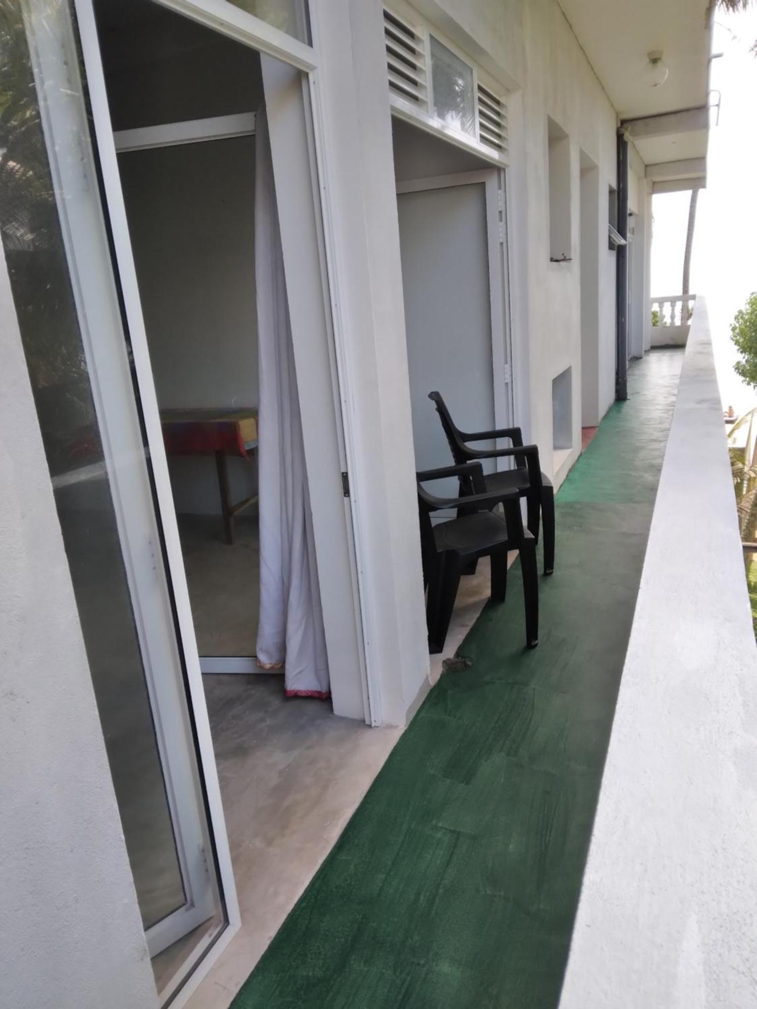 Sunray Rest - Beach View Homestay Mirissa Luaran gambar