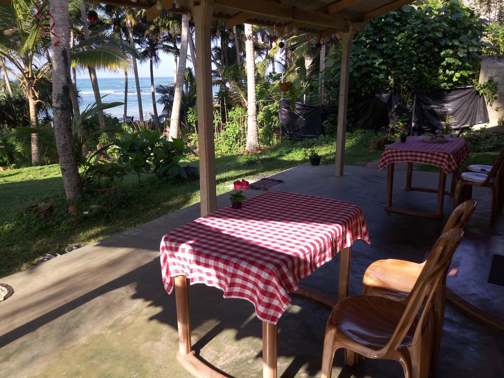 Sunray Rest - Beach View Homestay Mirissa Luaran gambar