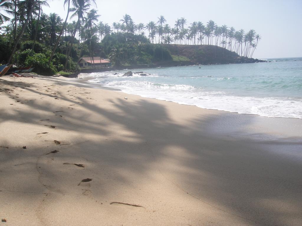Sunray Rest - Beach View Homestay Mirissa Luaran gambar