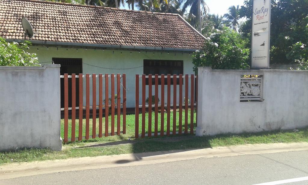 Sunray Rest - Beach View Homestay Mirissa Luaran gambar